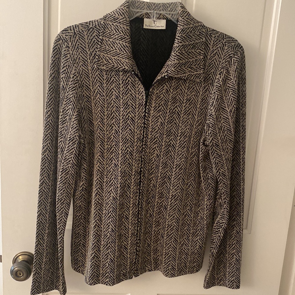 TTC- The Travel Collection front zip jacket - Picture 2 of 6